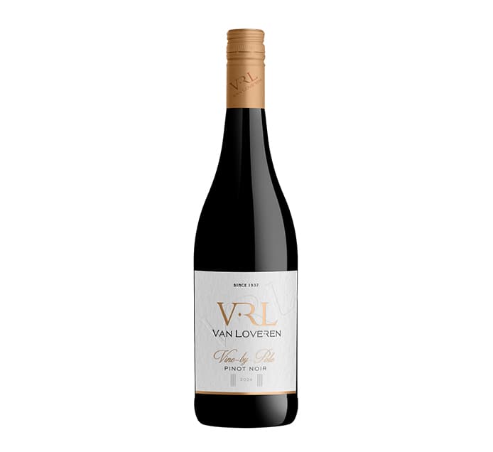 Van Loveren Vine by Pole Pinot Noir